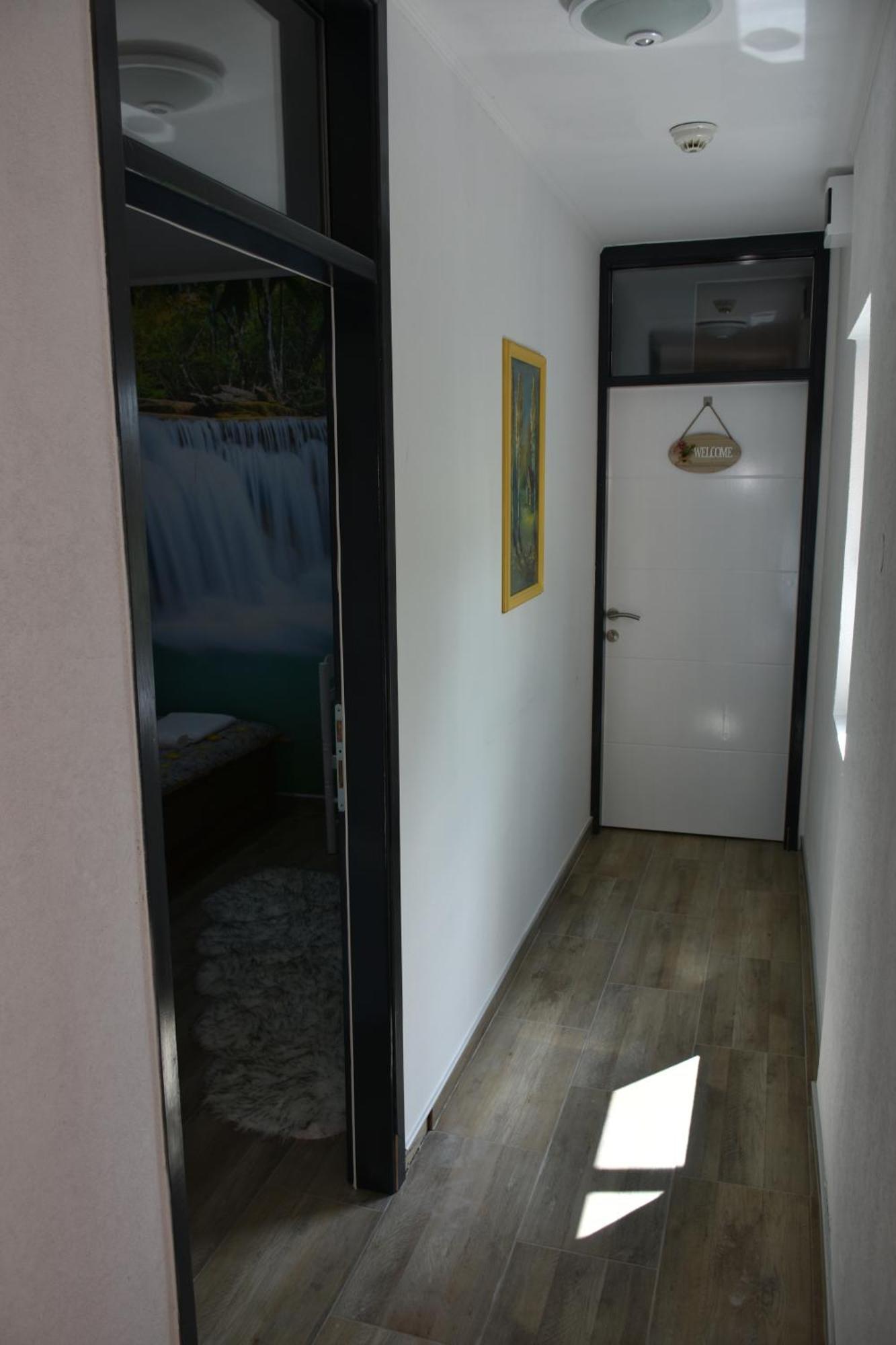 Apartments Mensa توزلا المظهر الخارجي الصورة